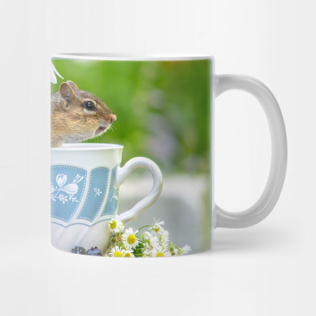 Tea time with a chipmunk by iyd39